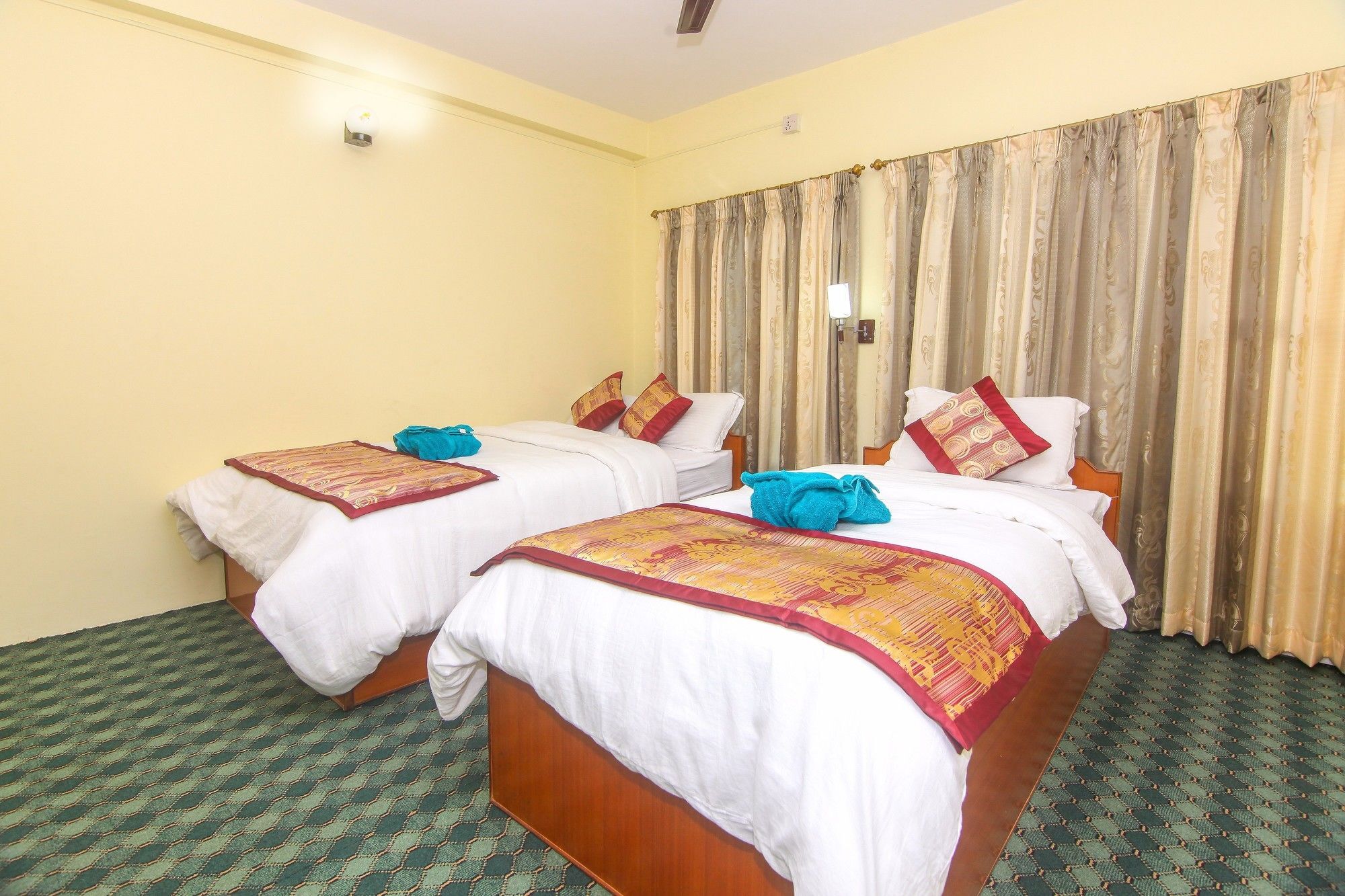 Hotel Noble Inn花椒客栈 Pókhara Exteriér fotografie